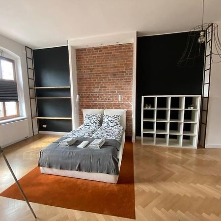 Appartamento Wyjatkowy Apartament Blisko Rynku Breslavia Esterno foto