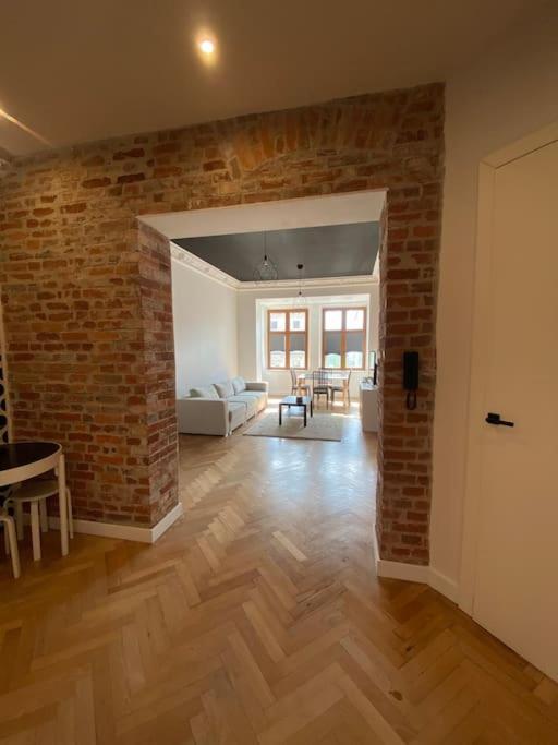Appartamento Wyjatkowy Apartament Blisko Rynku Breslavia Esterno foto