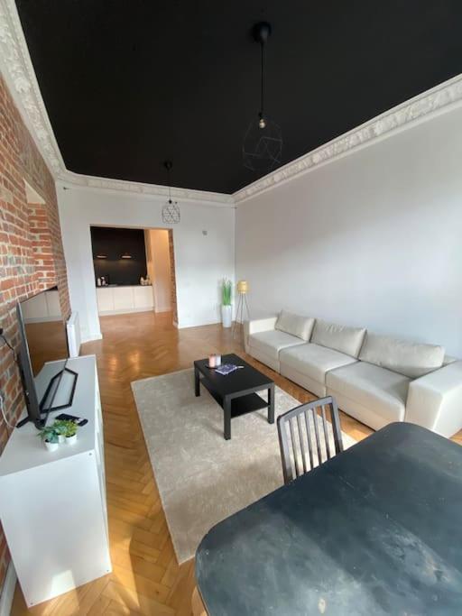 Appartamento Wyjatkowy Apartament Blisko Rynku Breslavia Esterno foto