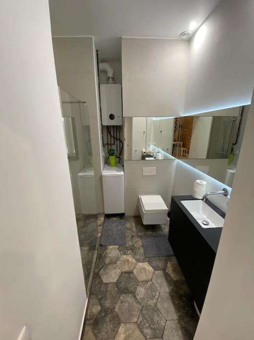 Appartamento Wyjatkowy Apartament Blisko Rynku Breslavia Esterno foto