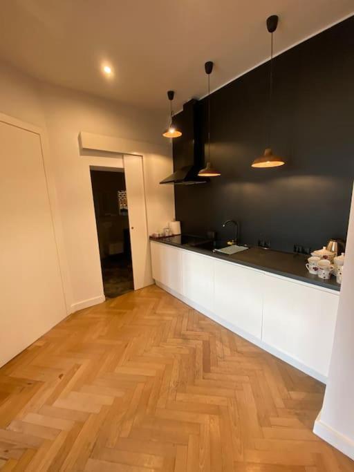Appartamento Wyjatkowy Apartament Blisko Rynku Breslavia Esterno foto