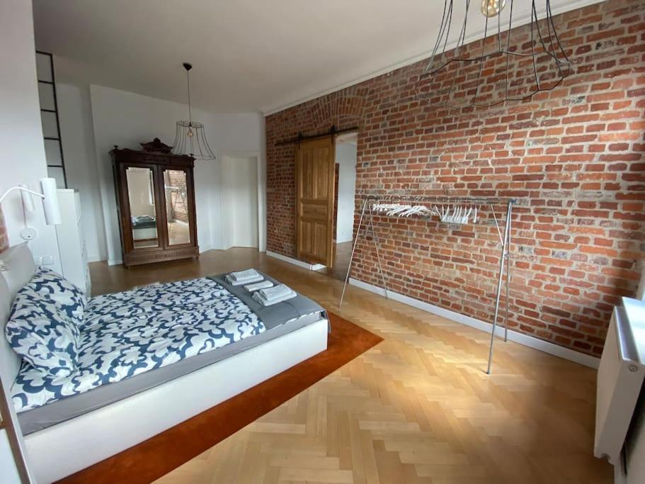 Appartamento Wyjatkowy Apartament Blisko Rynku Breslavia Esterno foto